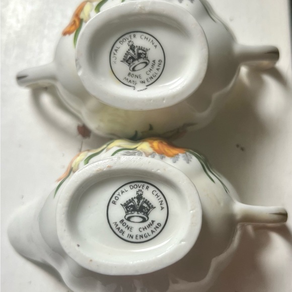 πRoyal Dover England Bone China Cream and Sugar Bowl with Lid Daffodil Set - Picture 4 of 16